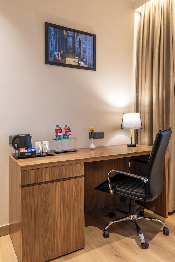 Sterling Borderland Amritsar