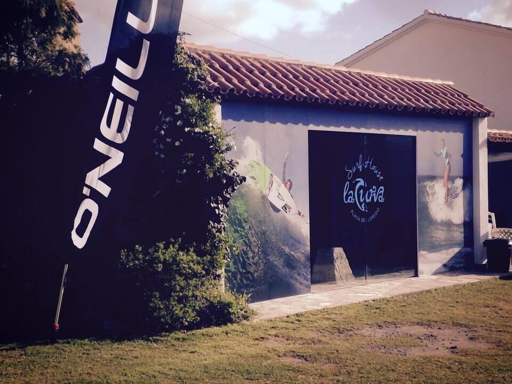La Curva Surfhouse - Hostel photo 3