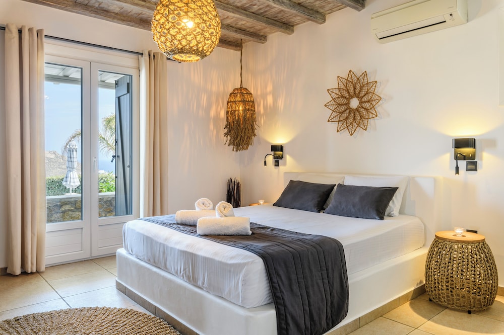 Aurora Mykonos Villas 1