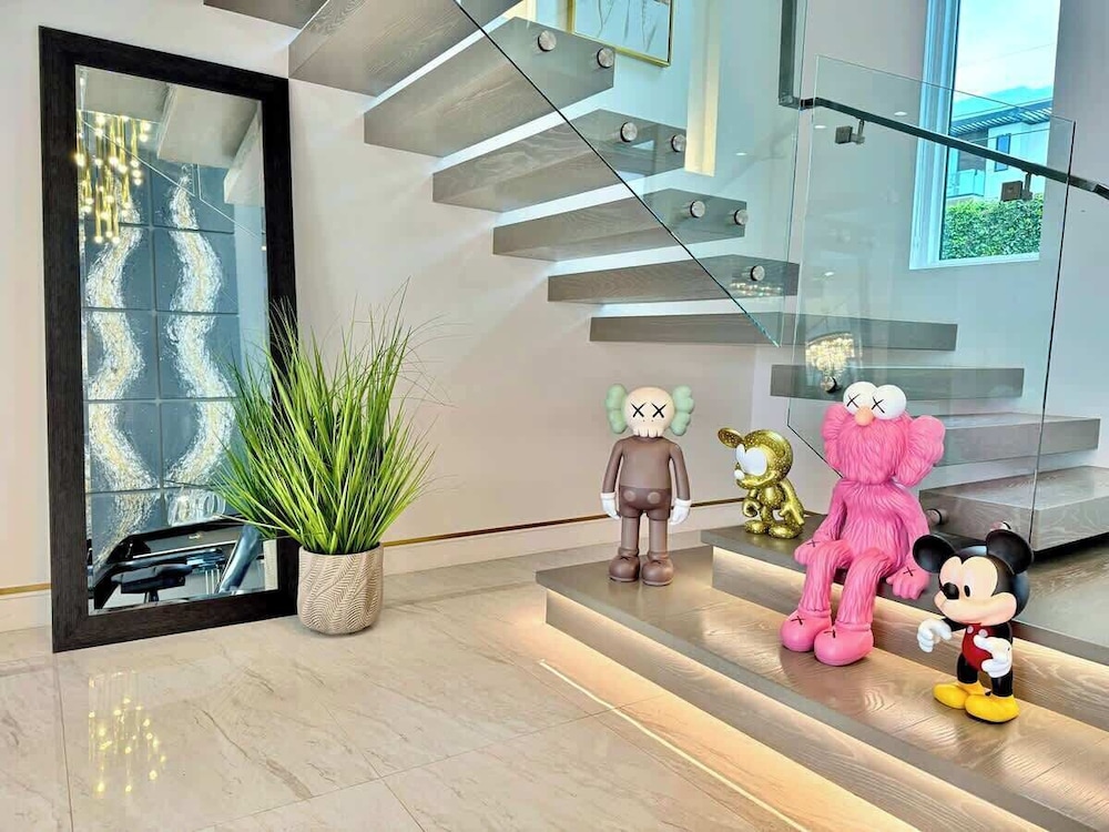 @ Marbella Lane - Enchanted Garden & Pool Hideaway