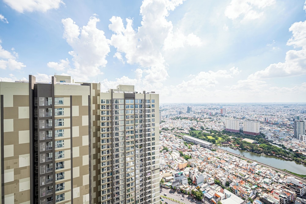 Vinhomes Central Park Apartment by Hava