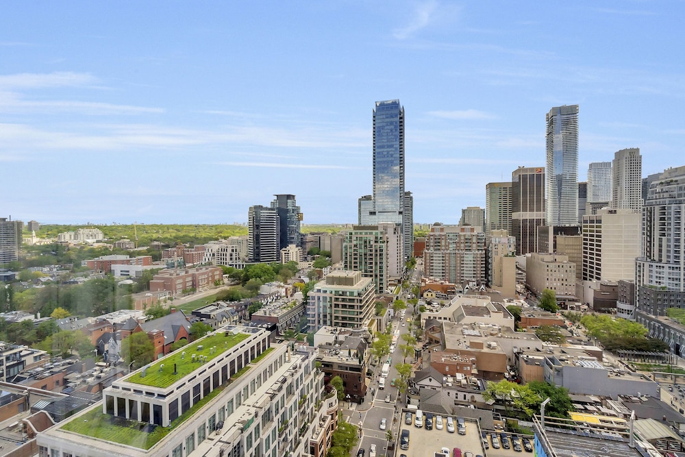 QuickStay - Premium 2bdrm in Yorkville (Yonge & Bloor)