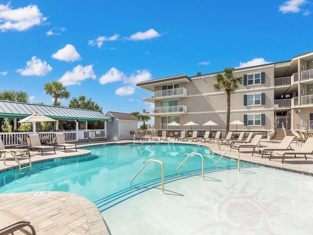 Beach House 2 by Tybee Vacation Rentals