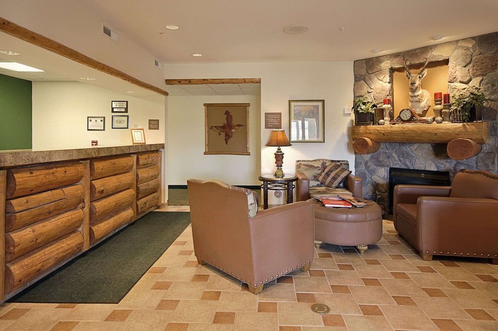 Super 8 by Wyndham Wheatland Wyoming view 4