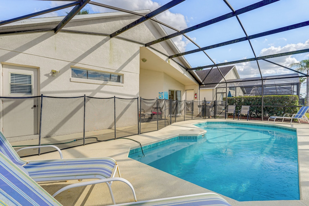 9 Mi to Disney: Home w/ Pool Table & Water Views!