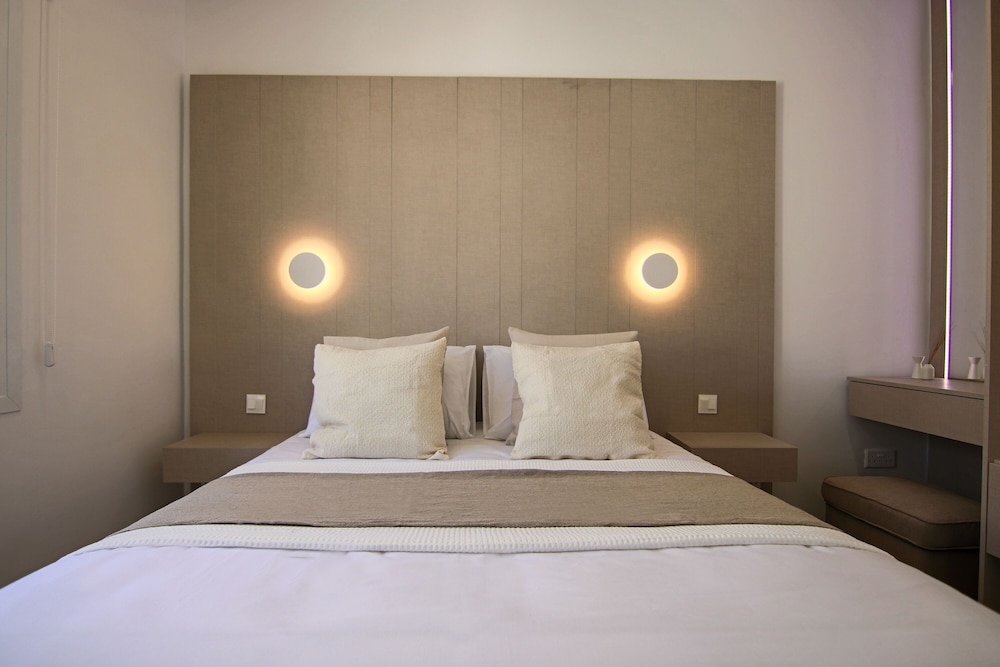 Phaedrus Living: Seaview Luxury Flat Limnaria 114 view 5