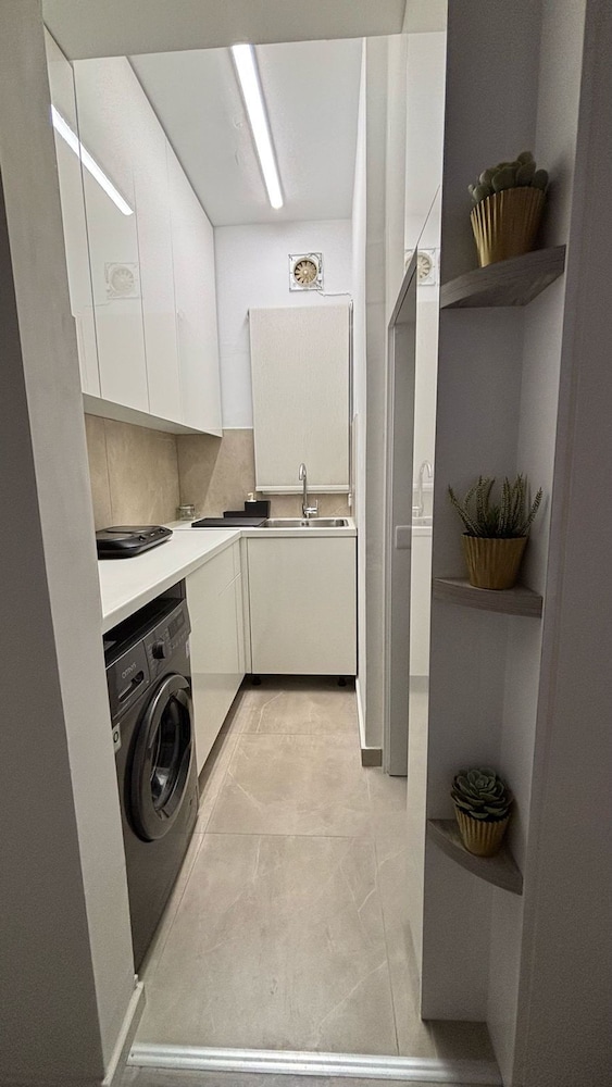 Seabreeze City Center Flat No 5