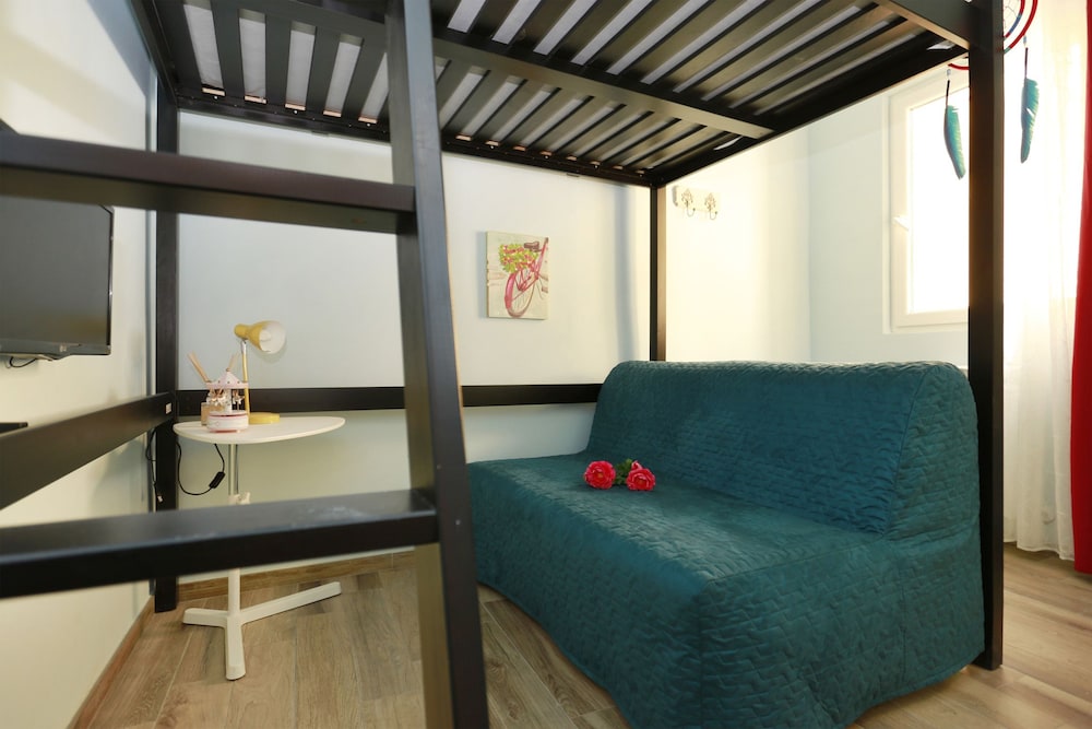 hotel room