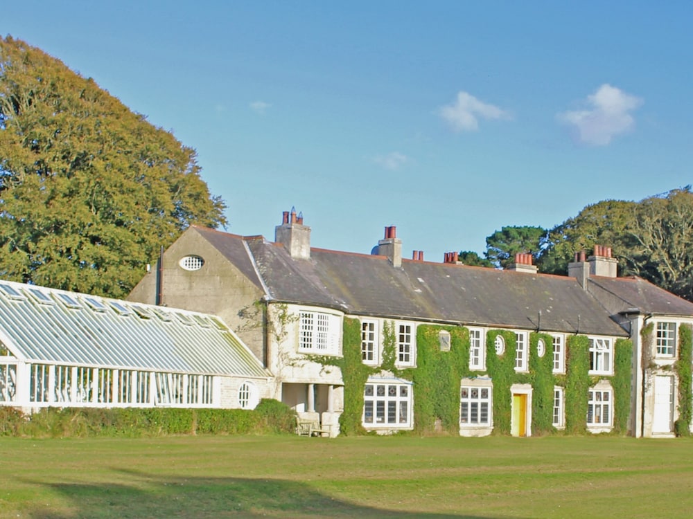 Tyrella House