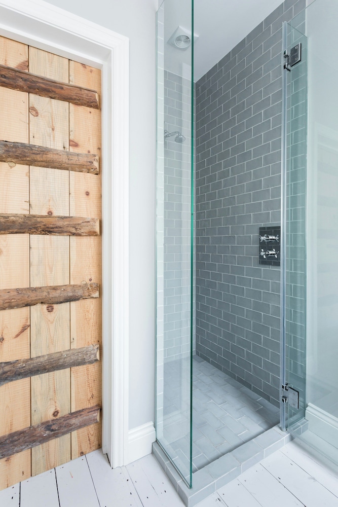 Barlby Road III by Onefinestay
