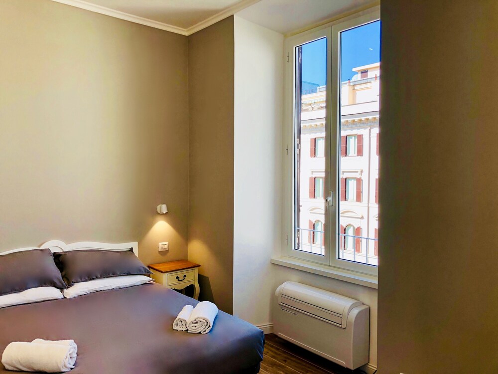 Audrey's Roman Holidays Suites&Rooms