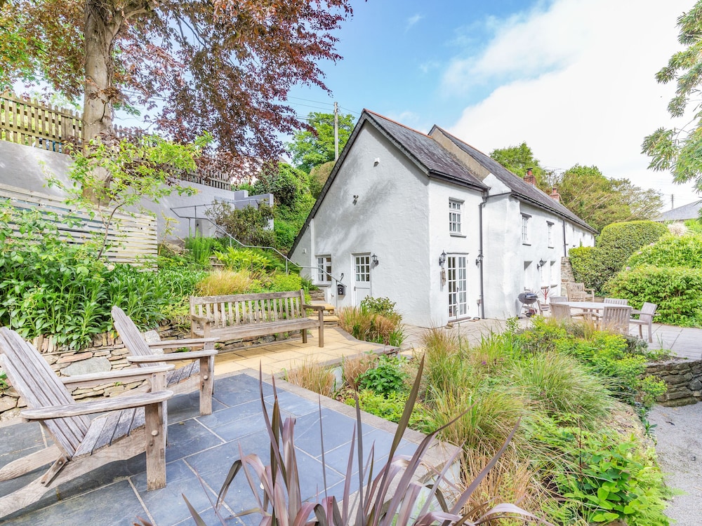 3 Rose Cottages