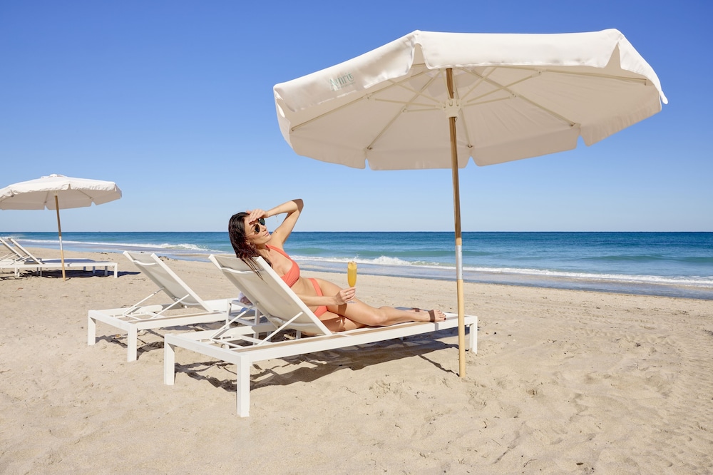 Private Condos at Amrit Ocean Resort