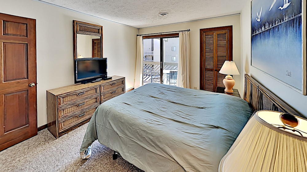 Shipwatch Pointe I F217 2 Bedroom Condo