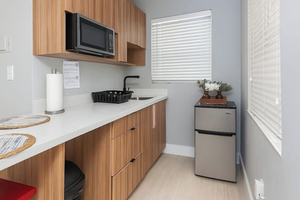 Hollywood Beach Family-friendly 1BR