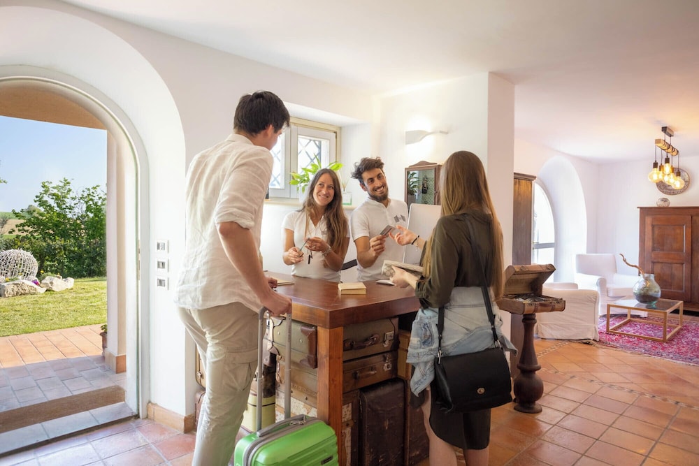 Villa LeMarche b&b