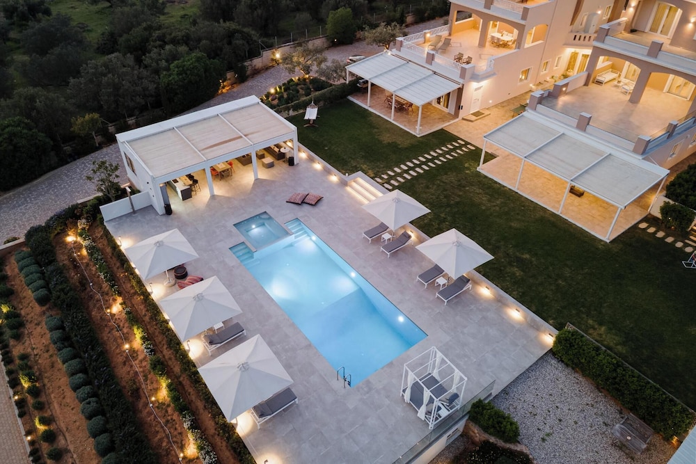 Ema's Guest House