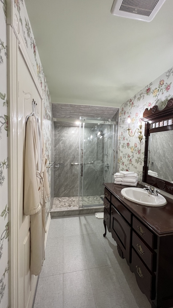 Bedham Hall Bed & Breakfast