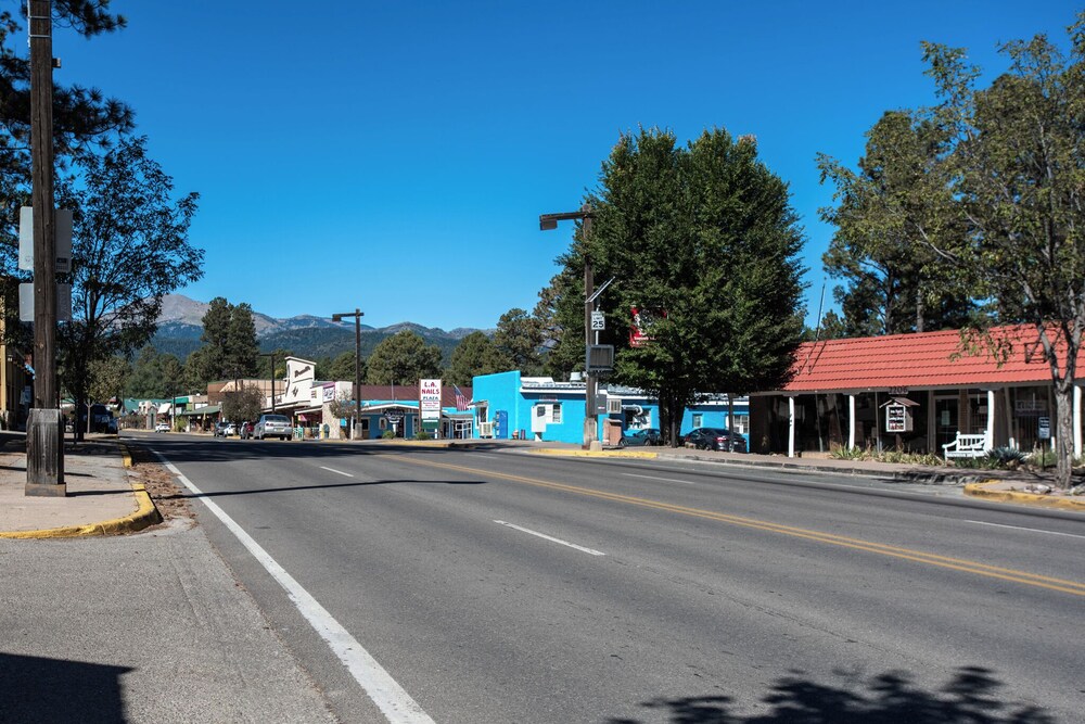 Double Elk Lodge by Ruidoso Vacation Rentals