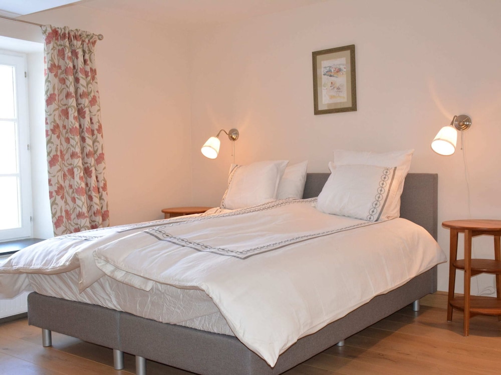 Charming Farmhouse in Ouffet for 7