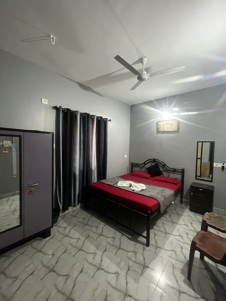Casa Almeida Guest House