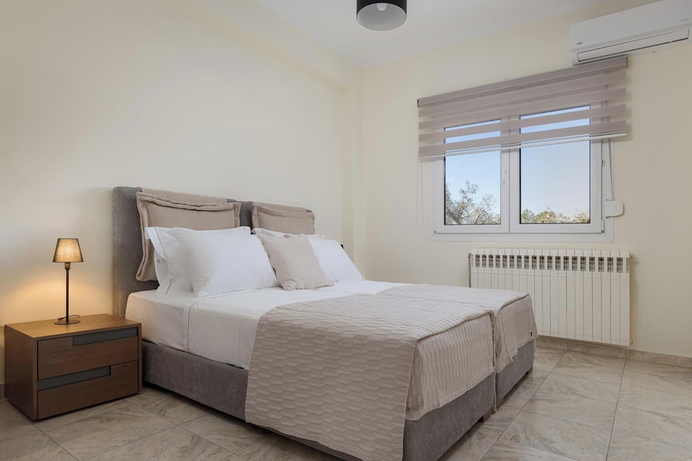 Ema's Guest House