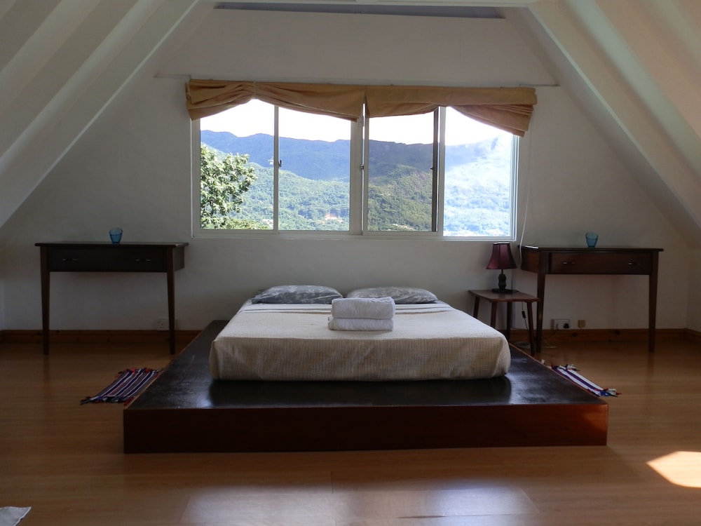 Lemongrass Lodge