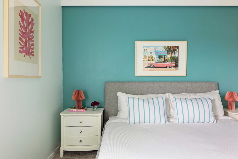 Sleeps 25! In Solara Resort, Near the Theme Parks Coconut Breeze by Avantstay