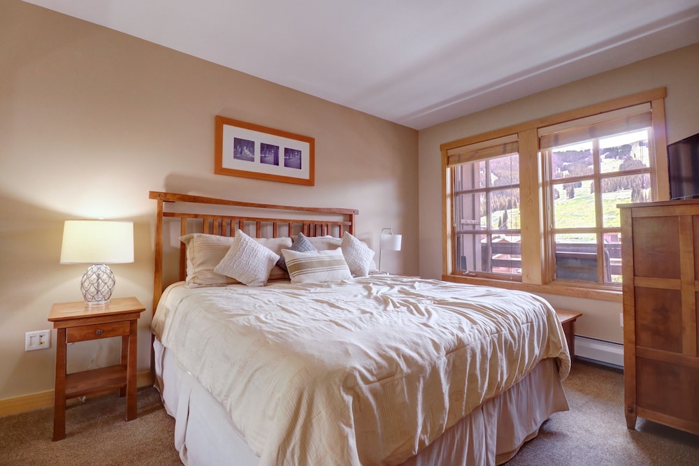 Pp606 Passage Point 1 Bedroom Condo