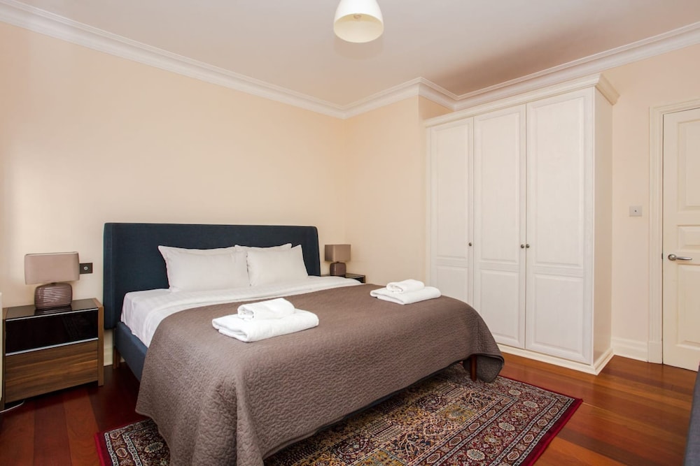 Luxury 2 Bedroom Apartment in London Bridge
