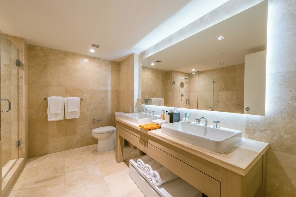 Luxury Vacation Rentals at 1 Hotel & Homes by LRMB