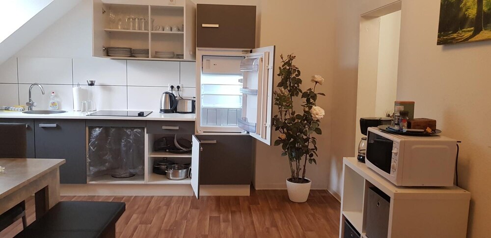 Wuppertal Vacations - SP Hotels- Apartment an der Wiesenstrae - Property Image 3