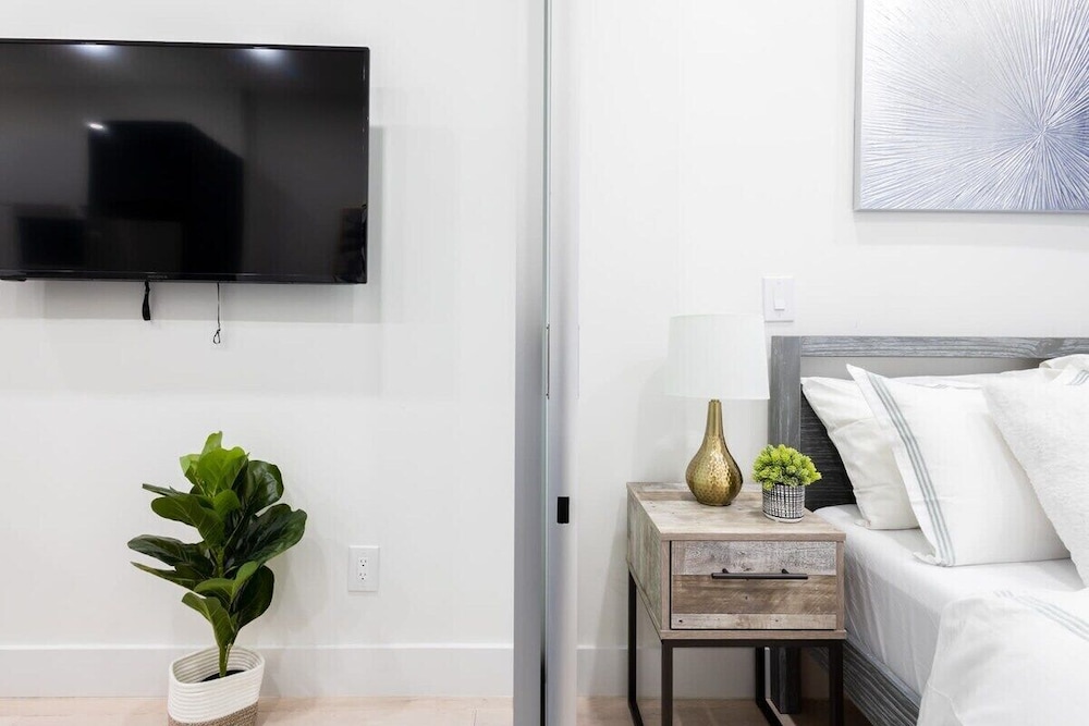 317 UES Apartments