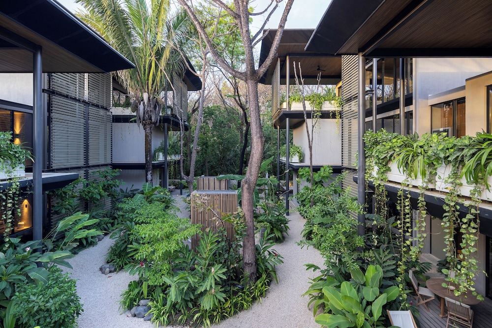 QUIN Surf Residence Nosara