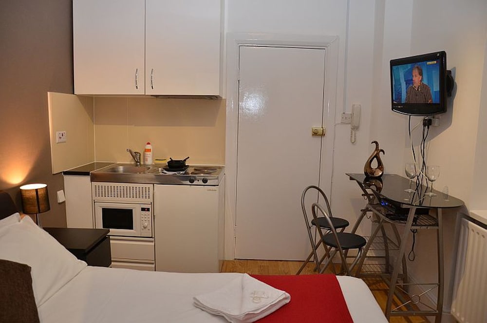 Hyde Park Apartments