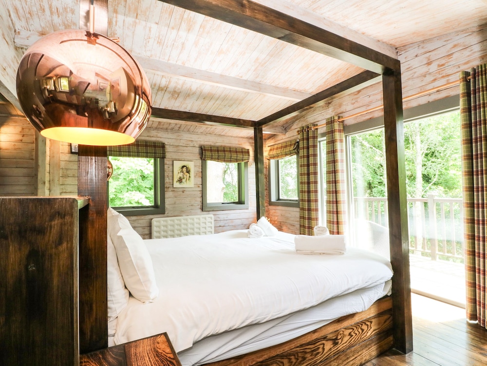 Bearnock Lodge