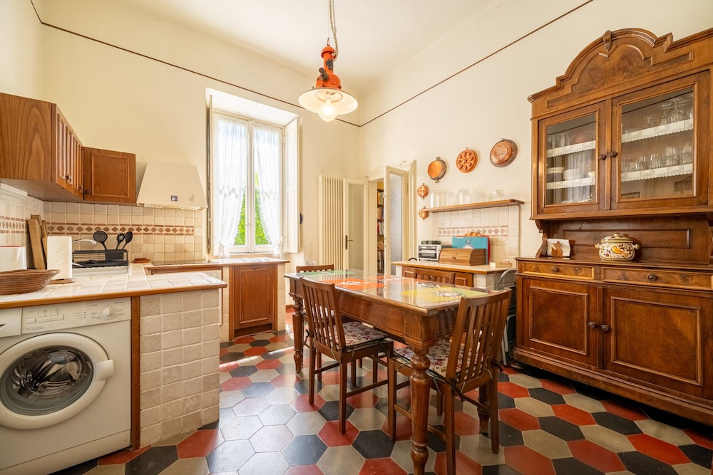 Emilia Gemstone Apartment by Wonderful Italy