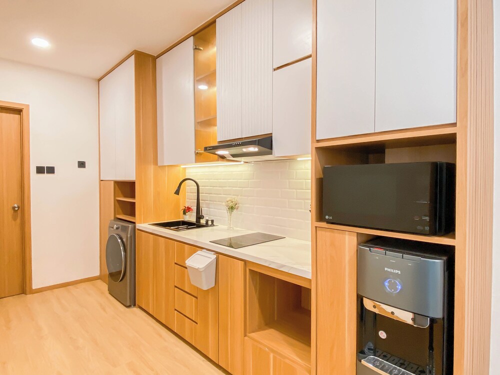 Best Choice 1Br With Extra Room Apartment Thamrin Residence