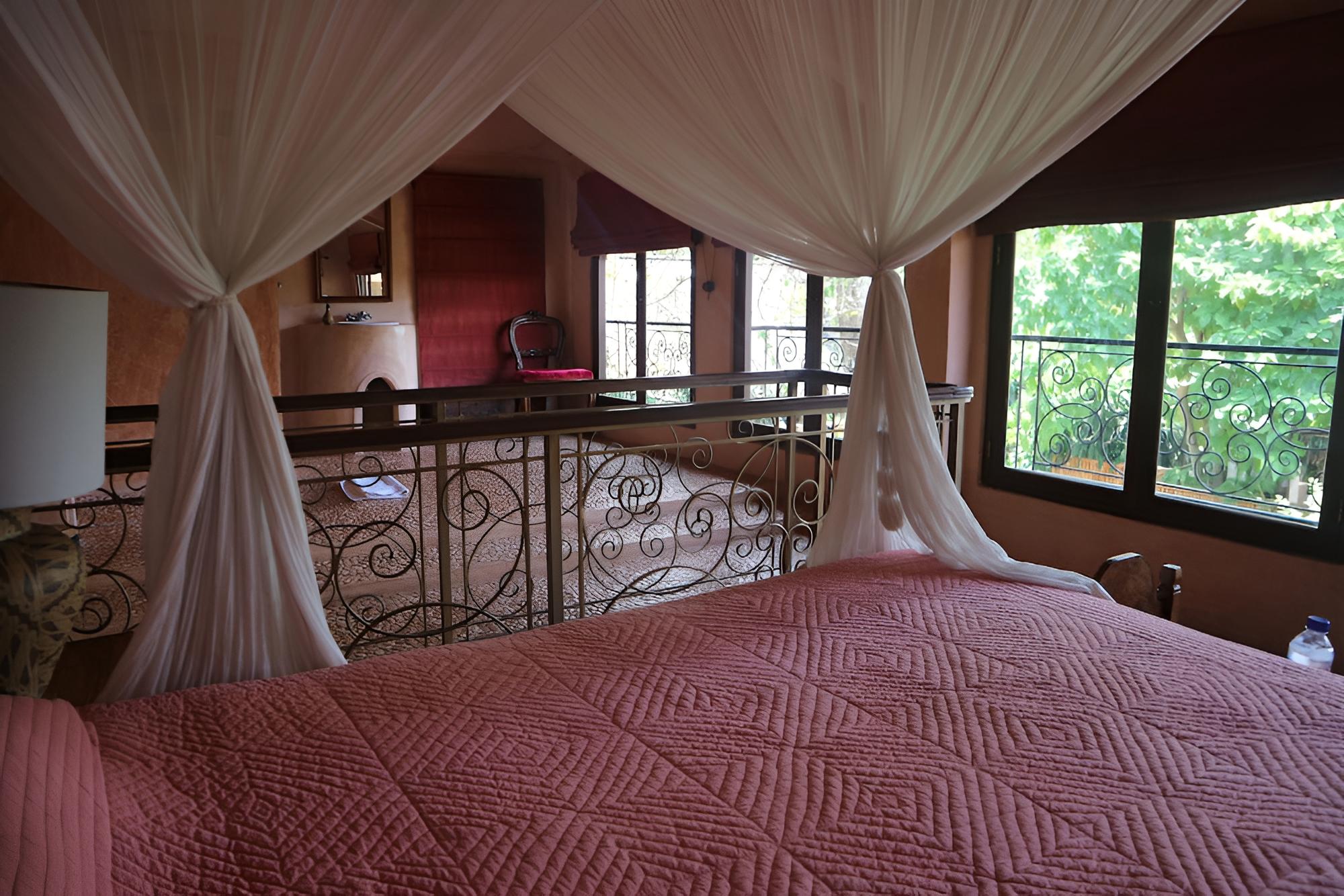 La Taverna Suites