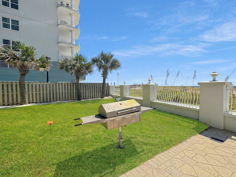 Oceanfront Luxe Pool + Beachfront Free Golf