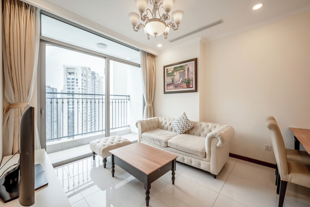 PD Pristine Apartment Landmark Plus