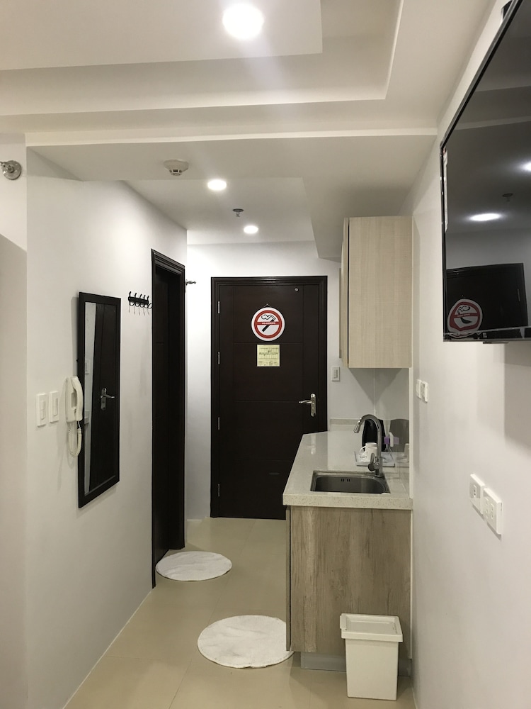 Umali Kayo at Megatower Residences II