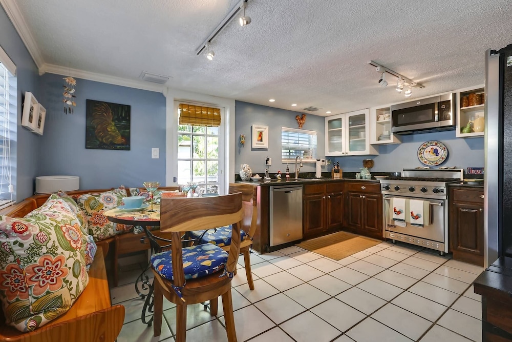 La Casita by Avantstay Steps to Duval Street in Key West! Month Long Stays Only view 4