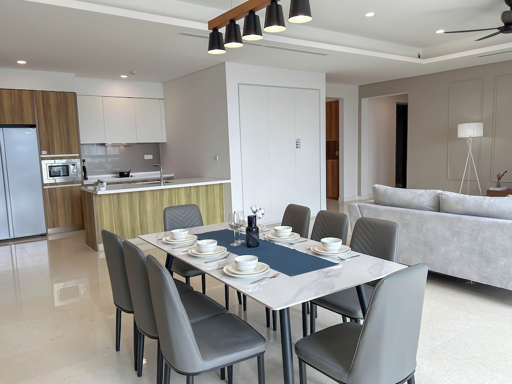 D'Rapport Residences By Manhattan Group