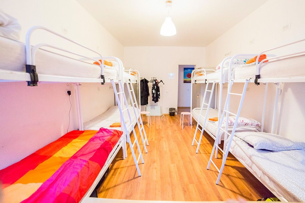 Online Hostel