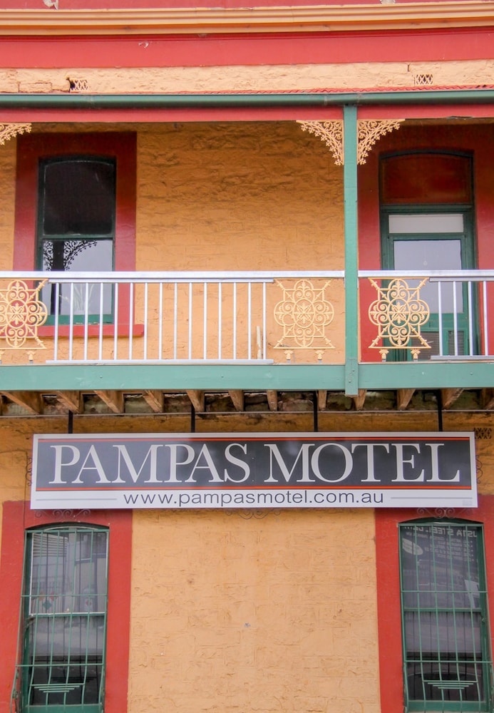 Pampas Motel - Property Image 2