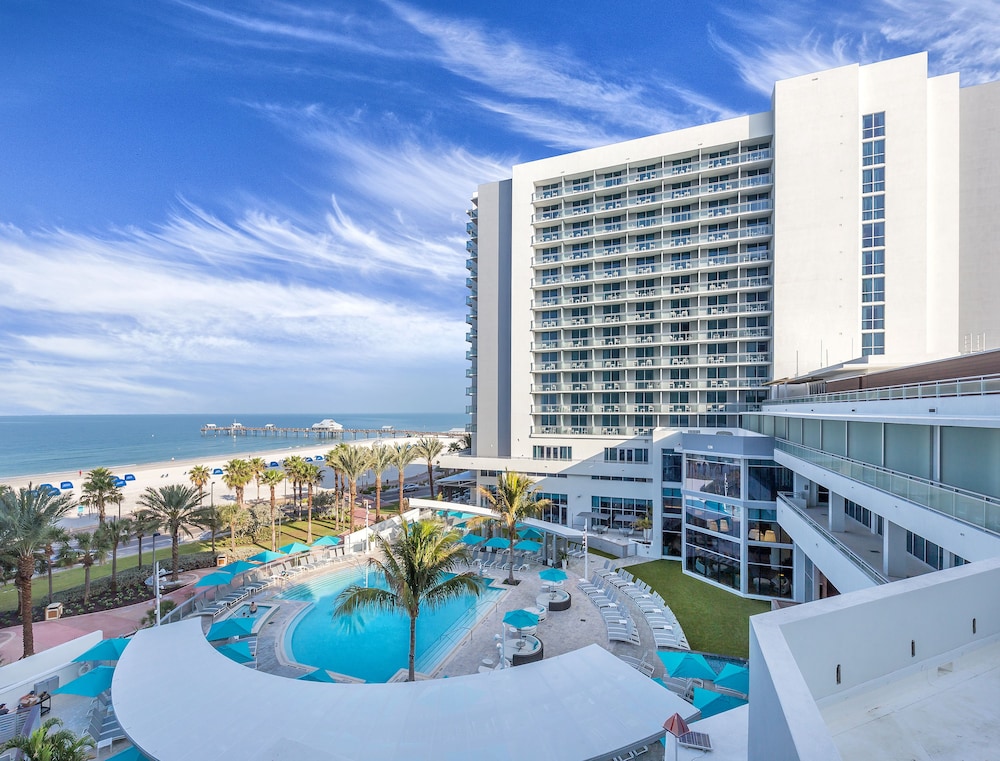 Hotel Wyndham Grand Clearwater Beach - Image 1