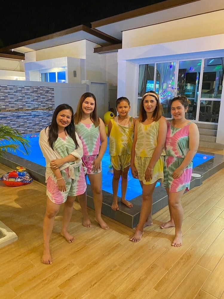 Le poulet poolvilla khanom