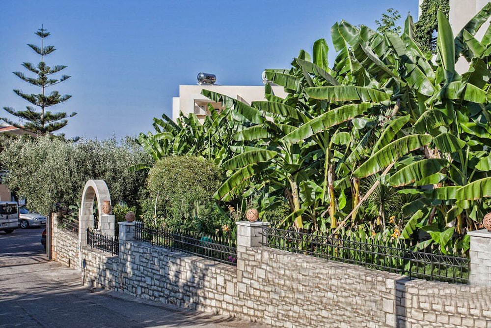 Bali Dorian Apartments view 5