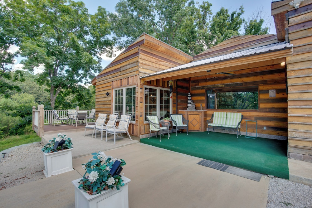 'bayview' - Lakefront Family Cabin in Odessa!